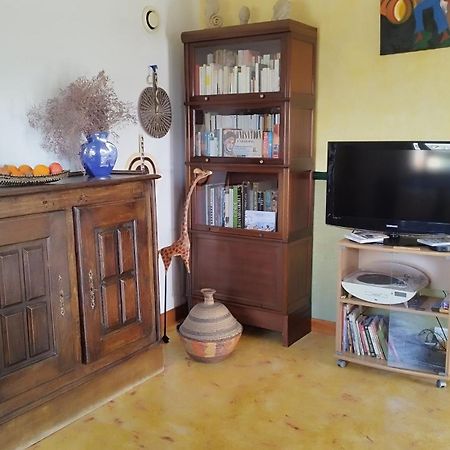 Une Maison Sur Une Presqu'Ile Port-Saint-Louis-du-Rhône Extérieur photo